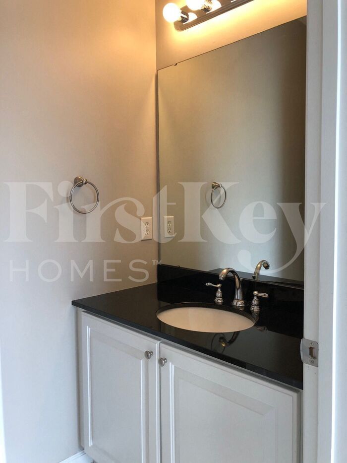 Building Photo - 611 Geiser Brook Ct