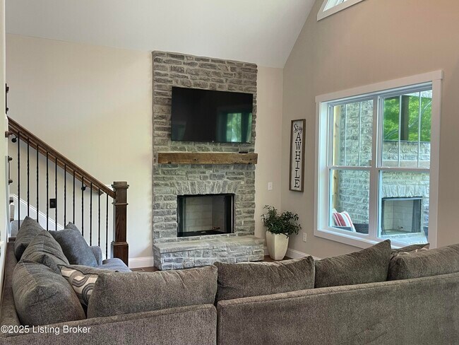 Building Photo - 84 Lakeside Dr