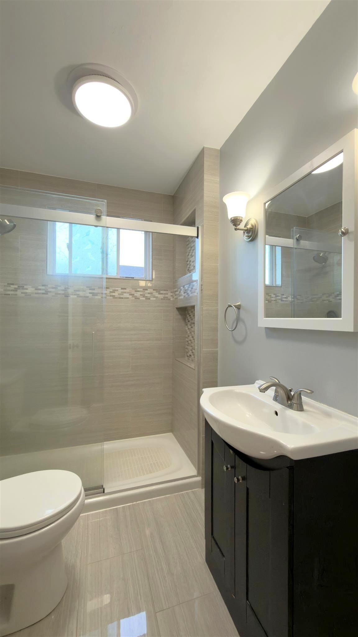 Building Photo - 62 Billings Ave