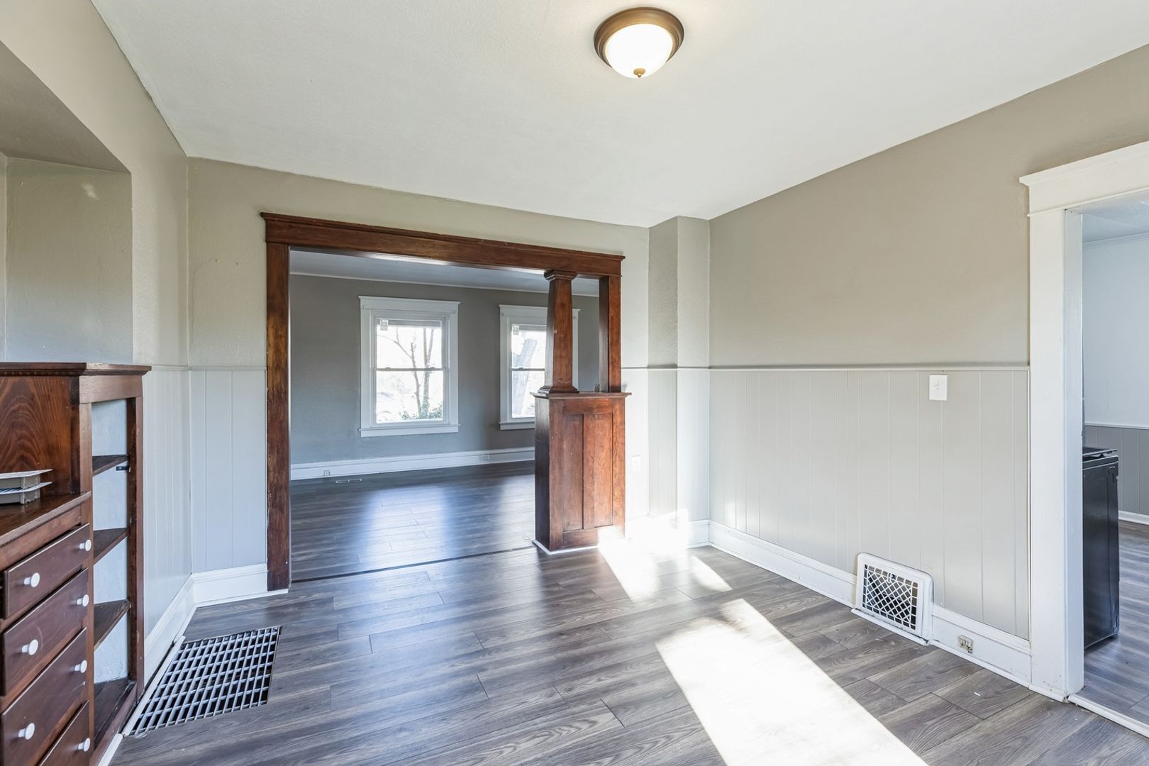 Building Photo - 1573 Jermain Dr