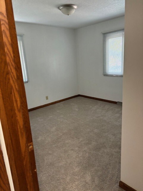 Building Photo - 1516 Avon St