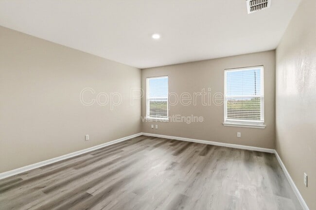 Building Photo - 15027 Harbor Lndg