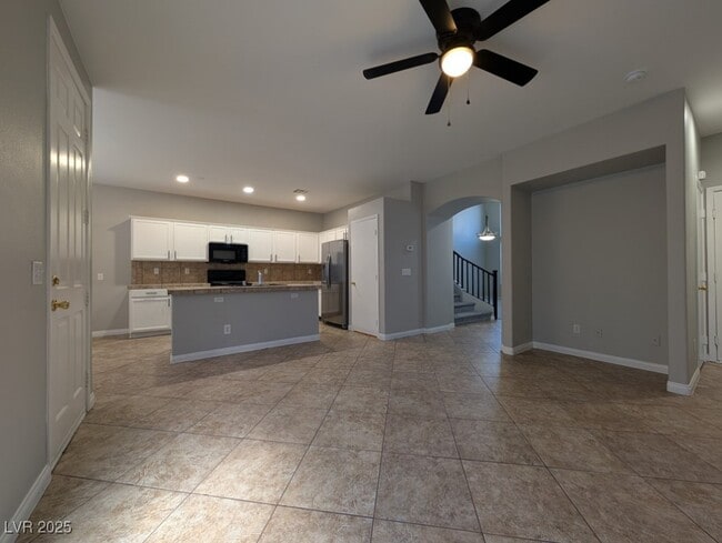 Building Photo - 2773 Echo Springs St