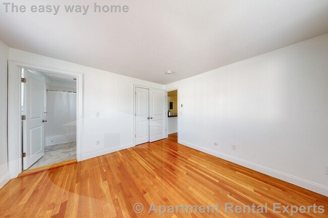 Building Photo - 134 Summer St