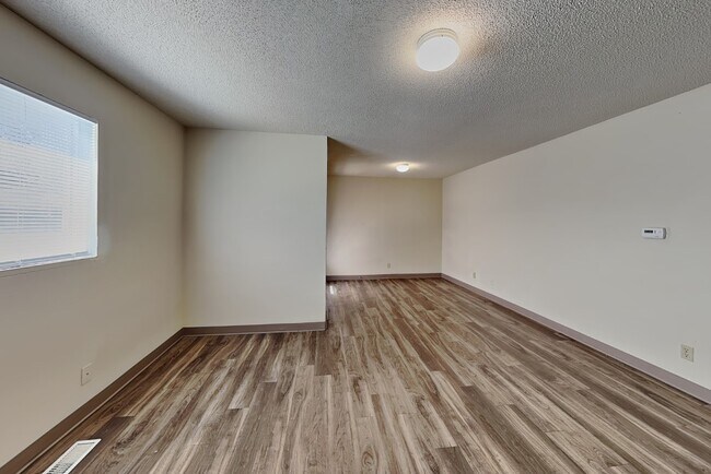 Building Photo - 218 Stanton Ave