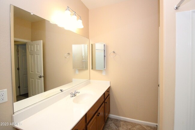 Building Photo - 4936 S Twinleaf Dr