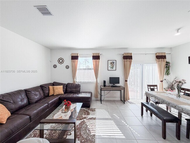 Building Photo - 11962 SW 247th Ter