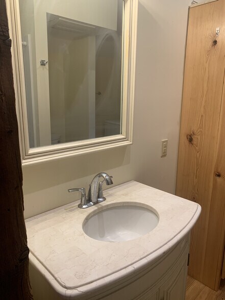 Bathroom vanity with mirror - 7098 FERRY Rd