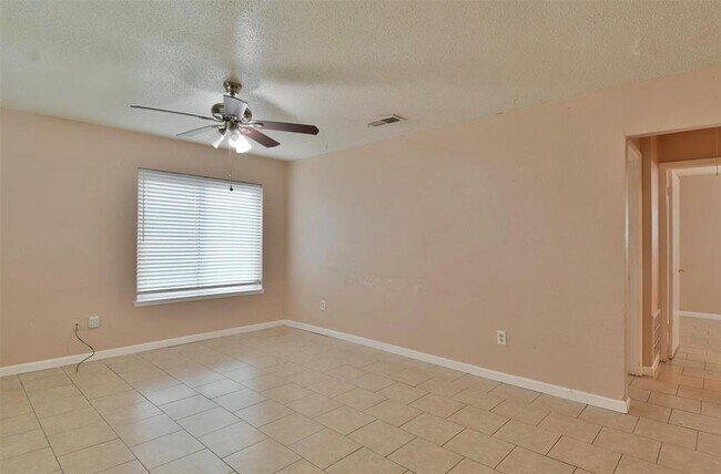 Building Photo - 904 Mabry St