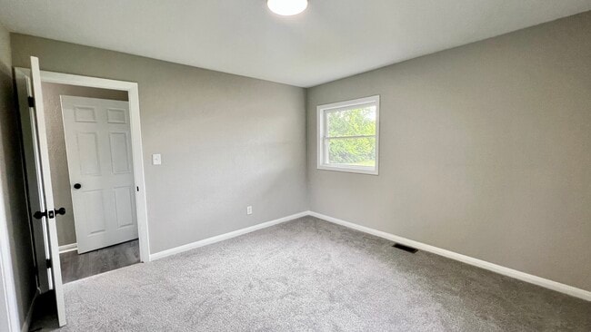 Building Photo - 1825 Gildner Rd