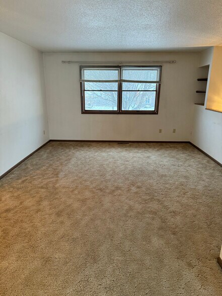 Building Photo - 510 L Hauser Rd