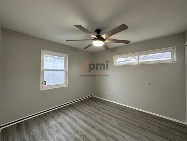 Building Photo - 3340 Kenwood St