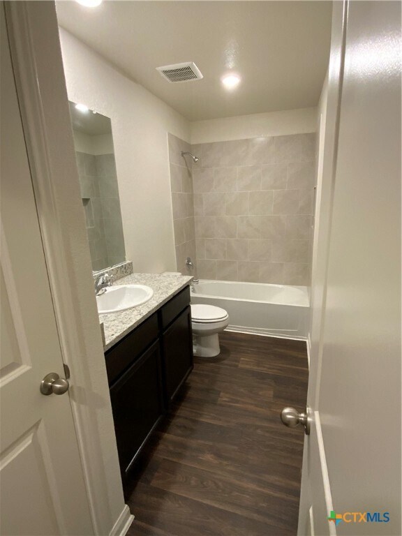 Building Photo - 208 Allington Cir