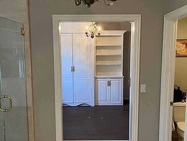 Building Photo - Westlake Village First Neighborhood Cul-De-Sac Home ** Non-Smoking Home/Property**