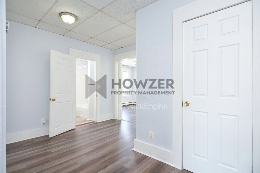 Building Photo - 9 Creedway