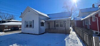 Building Photo - 115 W Kickapoo St