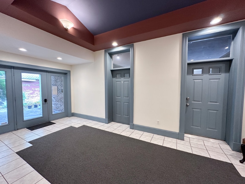 Building Photo - 2326 Upland Pl