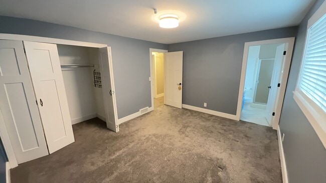 Building Photo - Newly renovated four bedroom home!