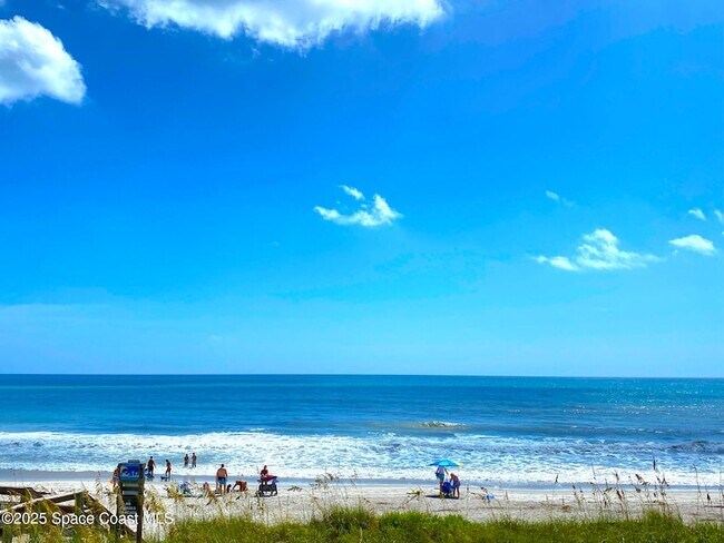 Building Photo - 2035 Jimmy Buffett Mem Hwy