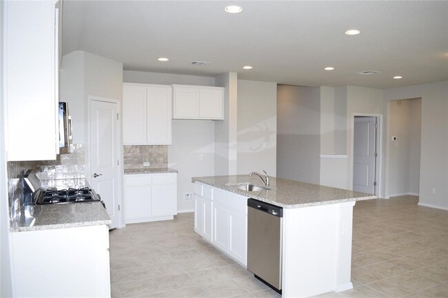 Building Photo - 208 Shugart St