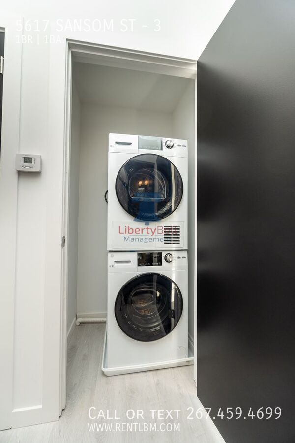 Building Photo - 5617 Sansom St