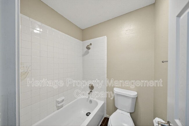 Building Photo - 4107 Medical Dr