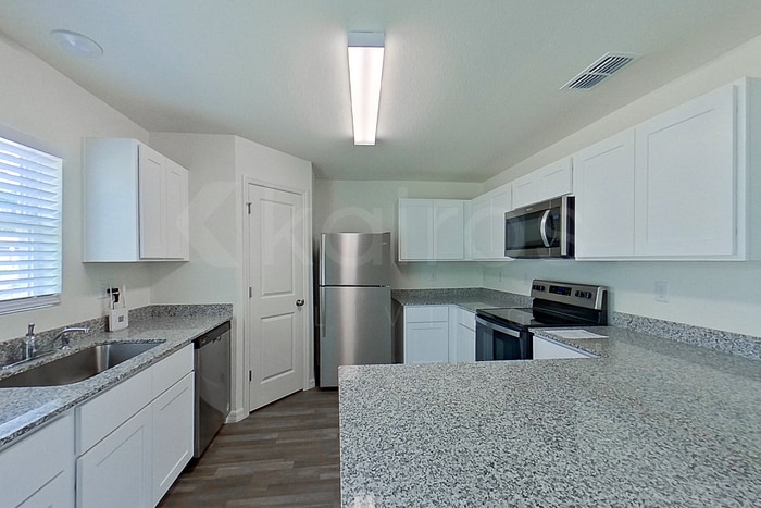 Building Photo - 21262 Quesada Ave