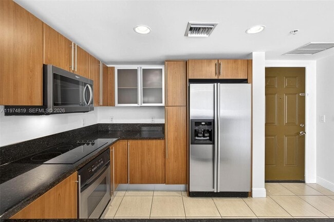 Building Photo - 610 Clematis St