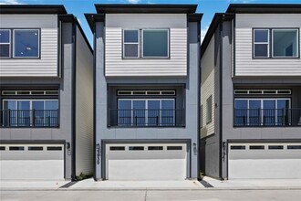 Building Photo - 1937 Knoll St