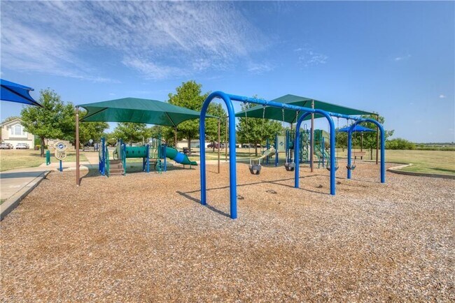 Building Photo - 3600 Cheyenne St