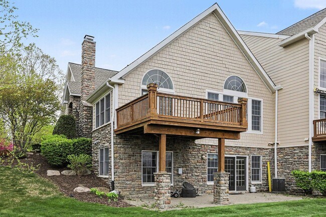 Building Photo - 24829 Reeds Pointe Dr