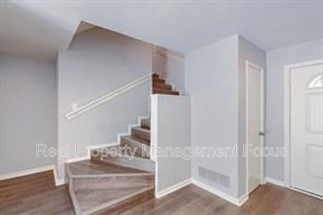 Building Photo - 14724 Overview Dr