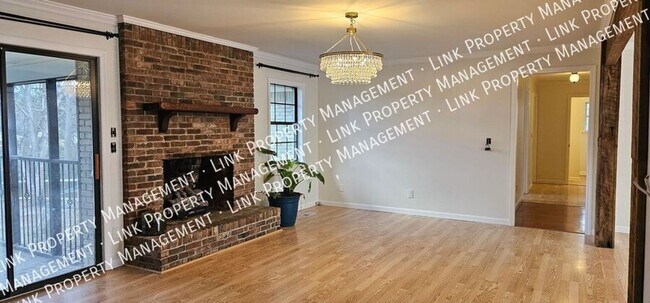 Building Photo - 9328 Berkshire Cir