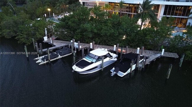 Building Photo - 16385 Biscayne Blvd