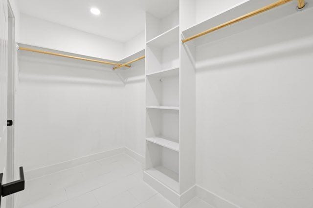 Building Photo - 6000 Cool Springs Dr