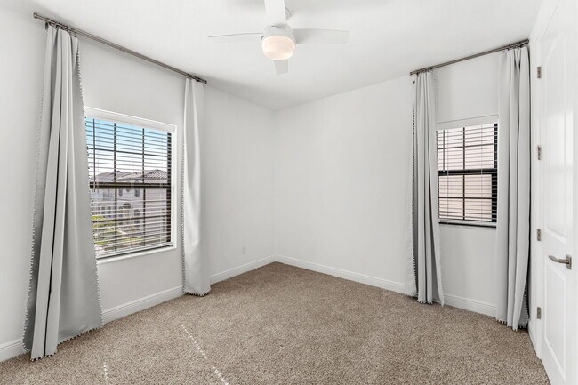 Building Photo - 8130 Allure Dr