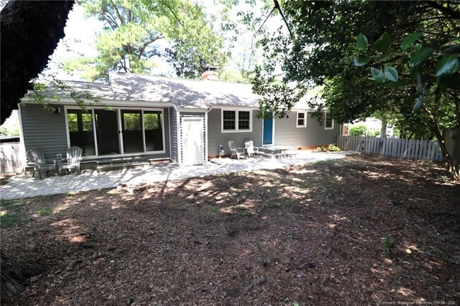 Building Photo - 1009 Dogwood Ln