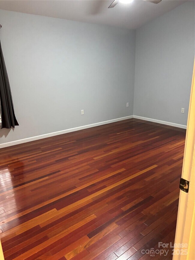 Building Photo - 3413 Mooring Pl