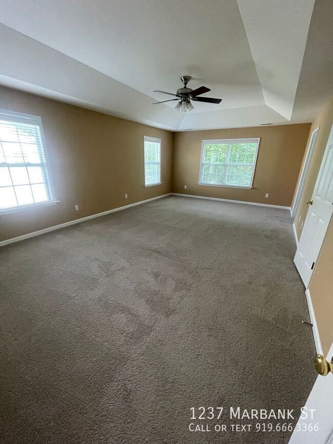 Building Photo - Charming 5 Bedroom Home Located In Wake Fo...