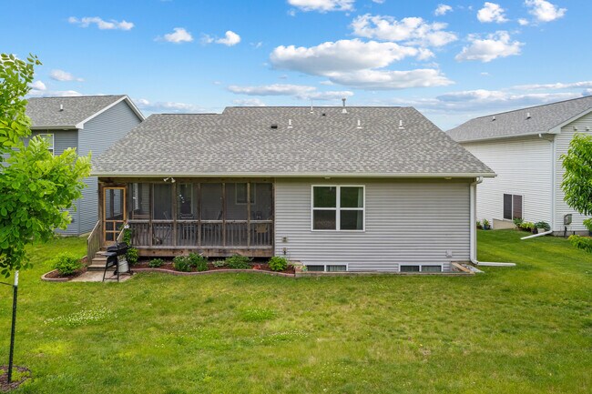 Building Photo - 868 McCollister Ct
