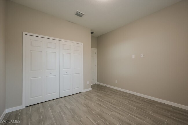 Building Photo - 3204 66th St W