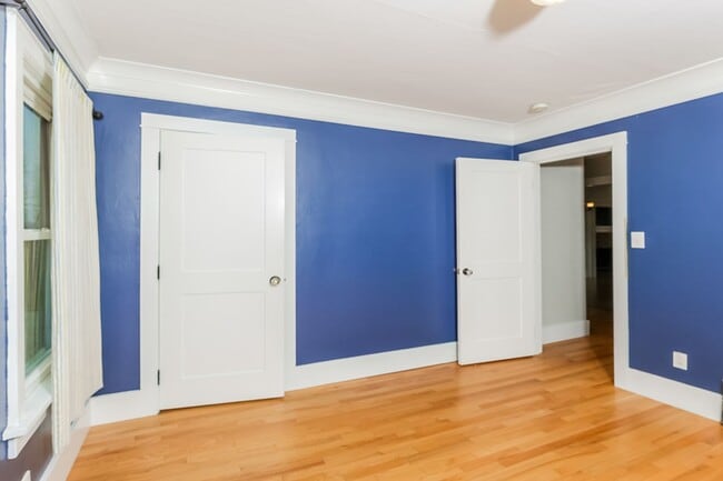 Building Photo - Updated Ravenna 4 Bed / 2 Bath Home