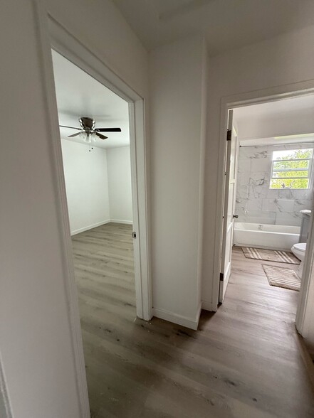 Building Photo - 10408 Edison Way