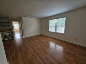 Building Photo - 814 S Arlington Mill Dr