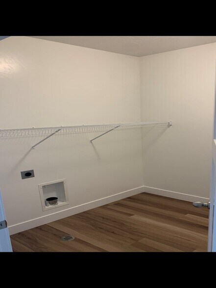 Building Photo - 505 N 360 W