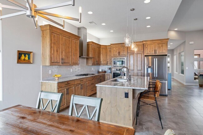 Building Photo - Stunning home with Unobstructed Panoramic Views of Pine Valley Mountain —  6-Month Lease Only