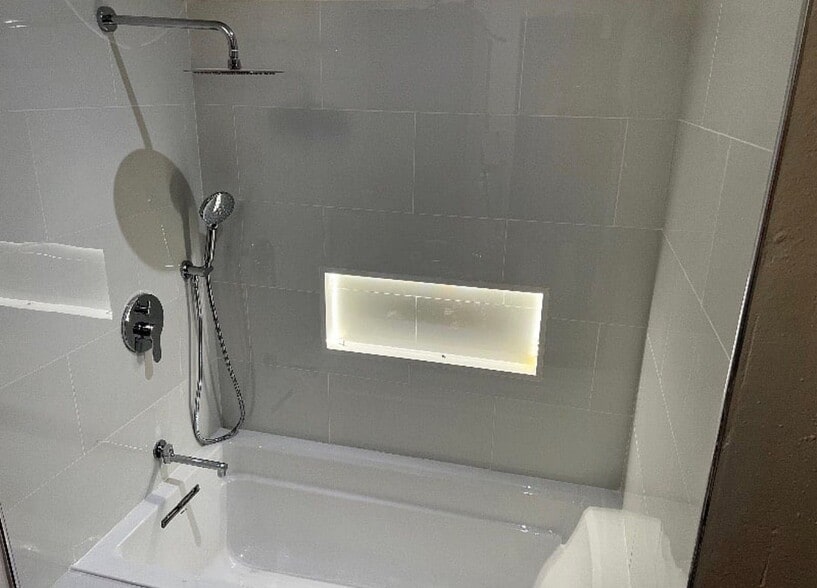 Building Photo - 3321 Anoai Pl