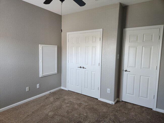 Building Photo - 20676 Oakhurst Meadows Dr