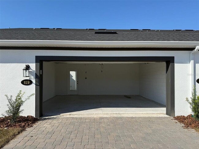 Building Photo - 619 Pothos St