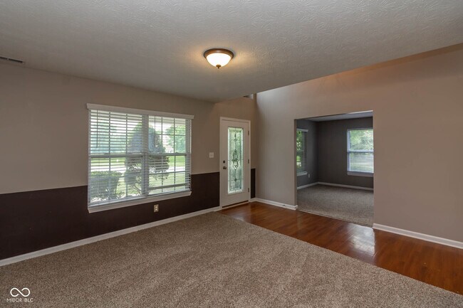 Building Photo - 7646 Sand Run Ct
